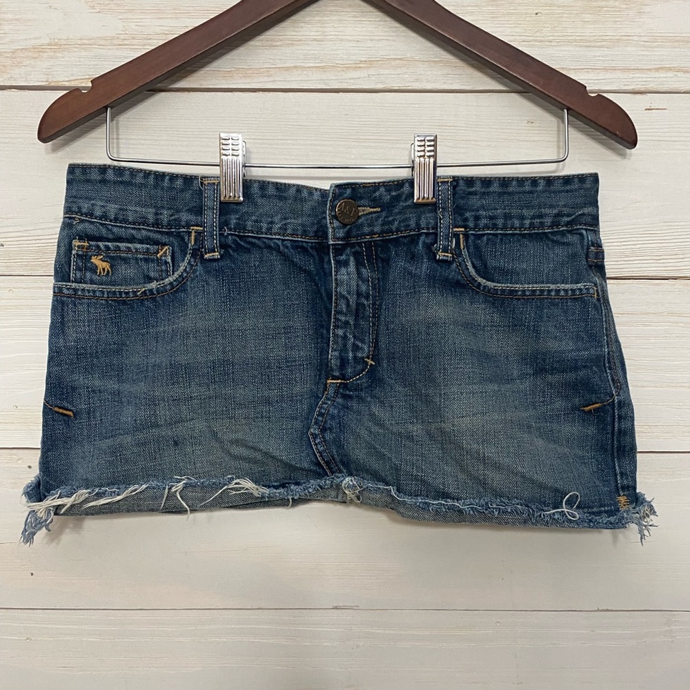 Abercrombie and Fitch authentic vintage size 6 mini skirt